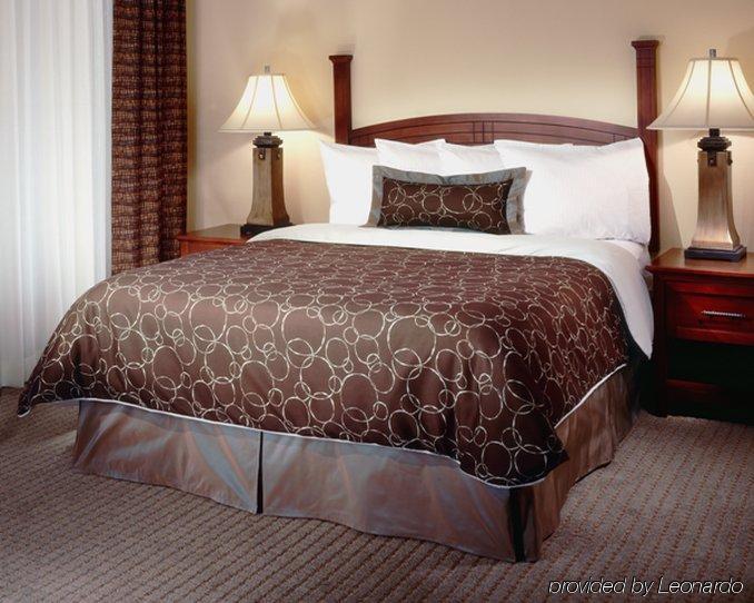 Staybridge Suites El Paso Airport By Ihg Room photo