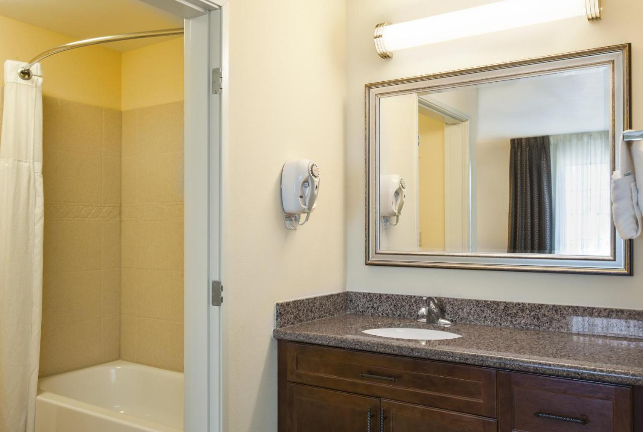 Staybridge Suites El Paso Airport By Ihg Exterior photo
