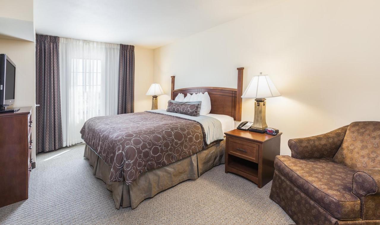 Staybridge Suites El Paso Airport By Ihg Exterior photo